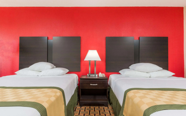 Days Inn by Wyndham Muncie -Ball State University