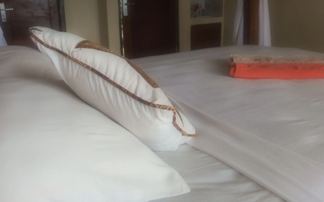 Bukit Indah Home Stay