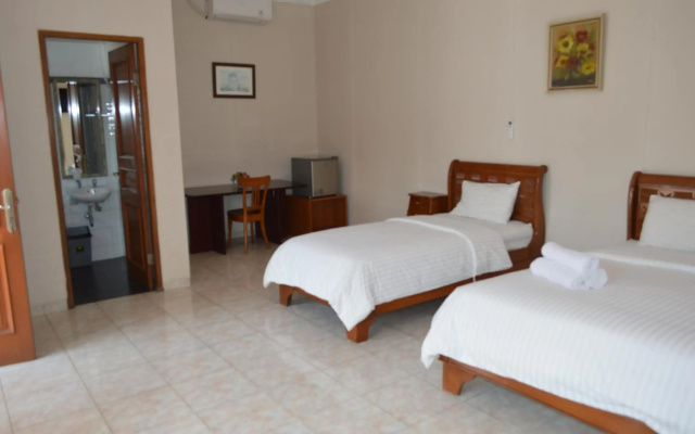 Hotel Lurus