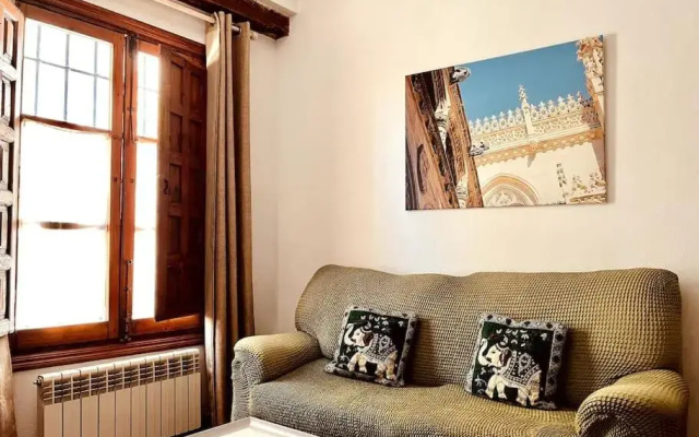 Charming, spacious Albayzin apartment