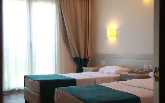Aria Resort & Spa