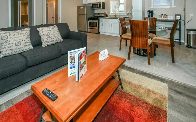 Cozy Bear Lodge C