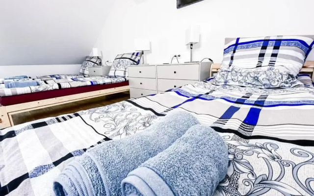 Modern sanierte Wohnung mit 5 Einzelbetten in Leipzig-Plagwitz