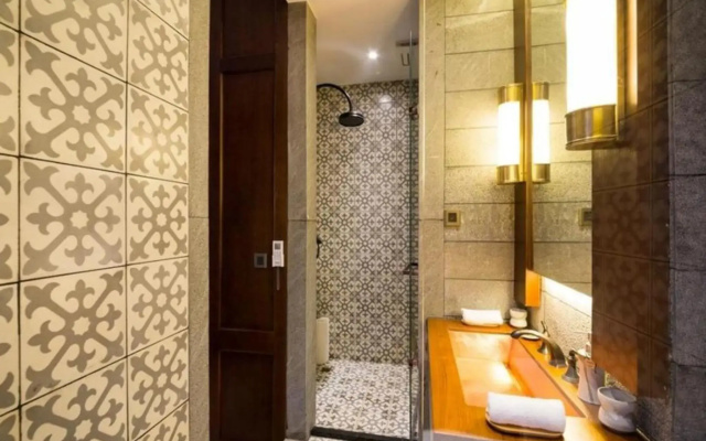 Silver Chest Boutique Hotel