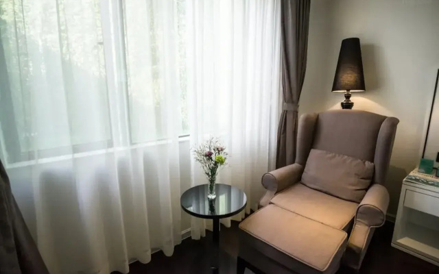 XANA LITE Hotel Shixi Metro Station