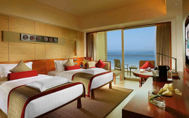 Pullman Oceanview Sanya Bay Resort & Spa