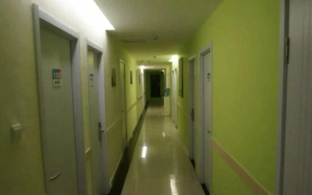 100 Inn Liangpin Hotel (Cangzhou Railway Station Nanchuan Old Street)