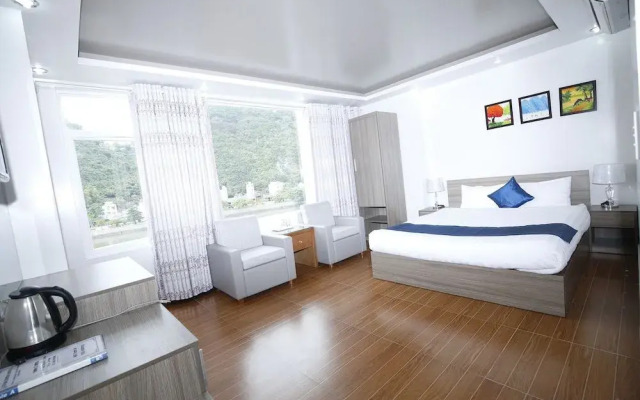 Cat Ba Central Hotel II - Hostel