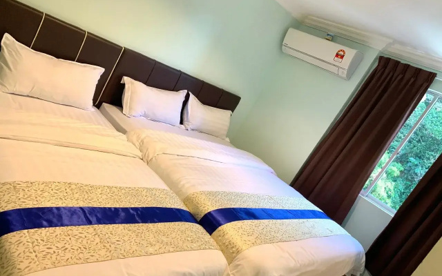Summer Hotel