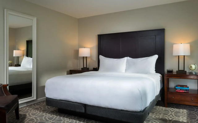 Inns at Equinox