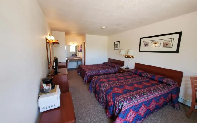 Riverside Inn