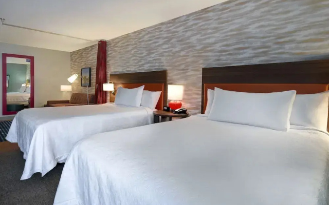 Home2 Suites Wichita Downtown Delano, Ks