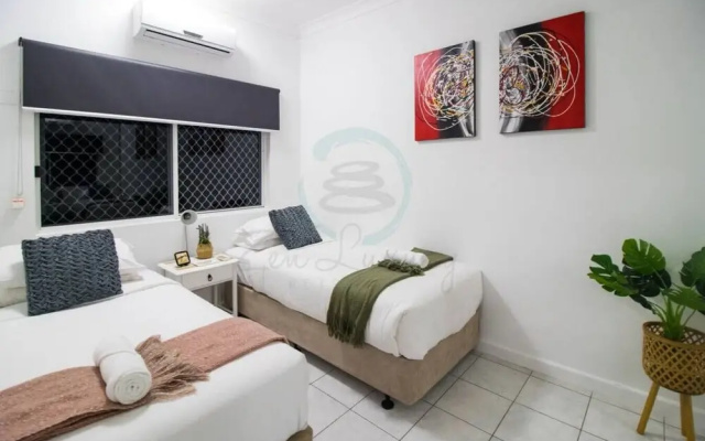 ZEN GARDEN - 2 BR Cozy Modern Design Apt