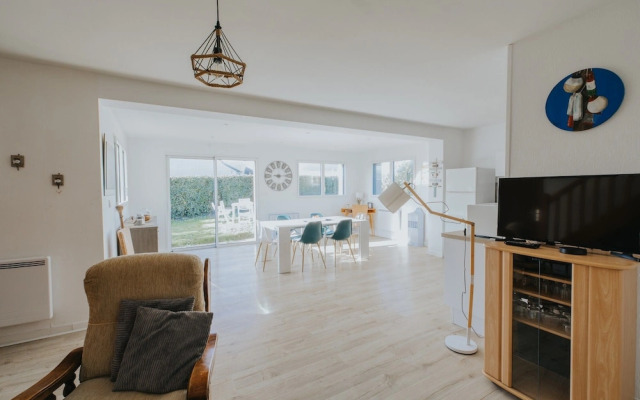 Charming Holiday Home in Porspoder