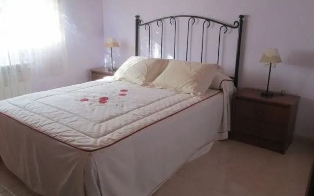 Galicia 100424 3 Bedroom Apartment By Mo Rentals