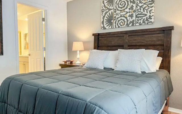 Anglers Pointe 77-1 2 Bedroom Condo