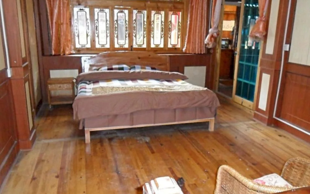 Bai Hai Luo Inn