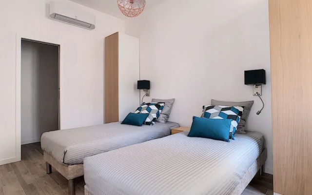 Superb Apart 6 People in the Heart of Cannes T32