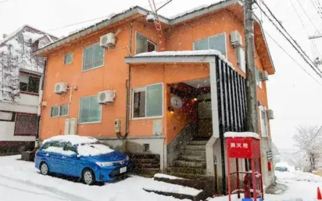 Yuzawa Onsen Lodge House B