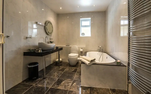 The Old Orchard - 3 Bedroom - Lamphey