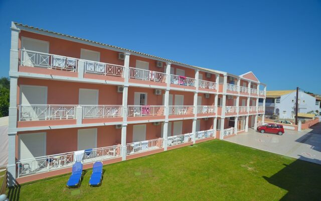 Отель Angelina Hotel & Apartments Греция, Сидари - отзывы, цены и фото номеров - забронировать отель Angelina Hotel & Apartments онлайн вид на фасад