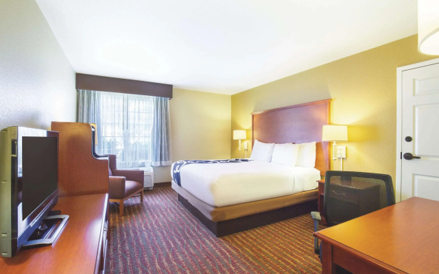 La Quinta Inn & Suites by Wyndham Bentonville