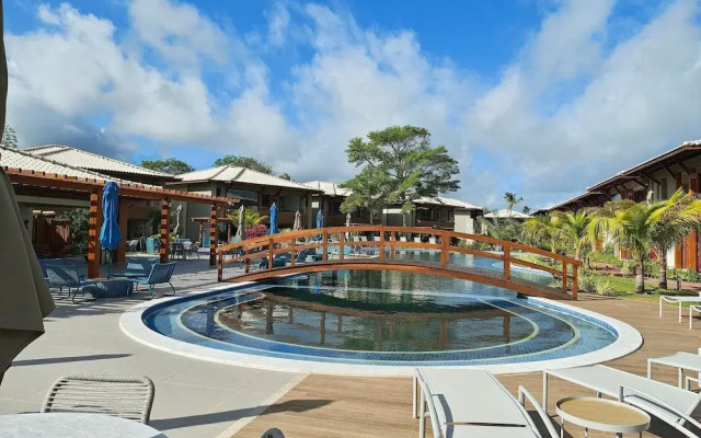 Condo With Pool 450m From the Beach in Itacimirim - Vbrs