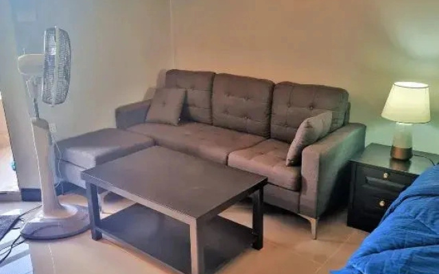 Cozy Studio with Pool View in Vibrant Jomtien