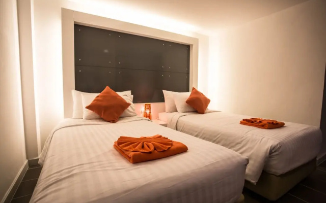 Original Orange Hotel
