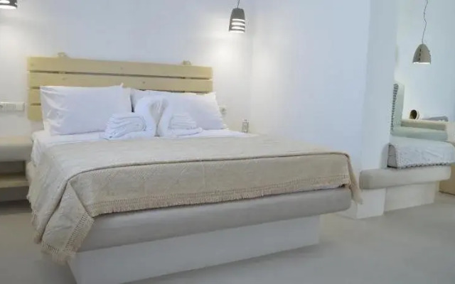 Naxos Edem Studios