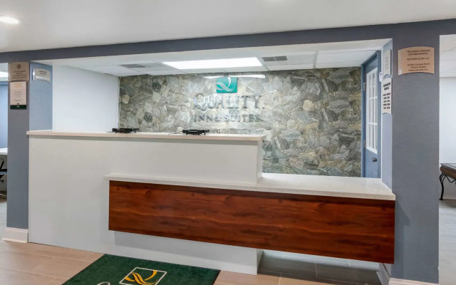 Quality Inn & Suites