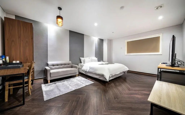 Suwon Grace Hotel