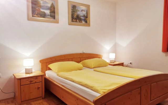 Rooms & Apartments Pr Matjon