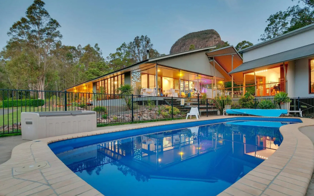 Zengarra Country House