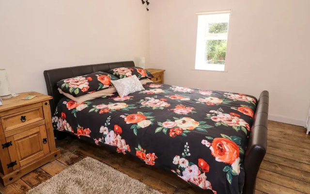 Cozy Cwtch Cottage