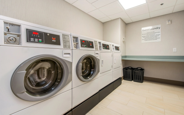 Holiday Inn Express & Suites Carrollton West by IHG