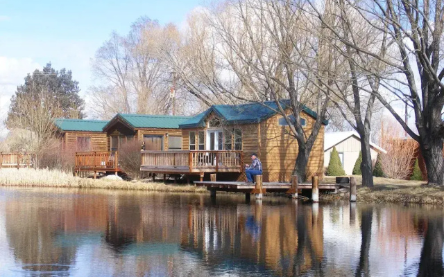The Lodge at Summer Lake