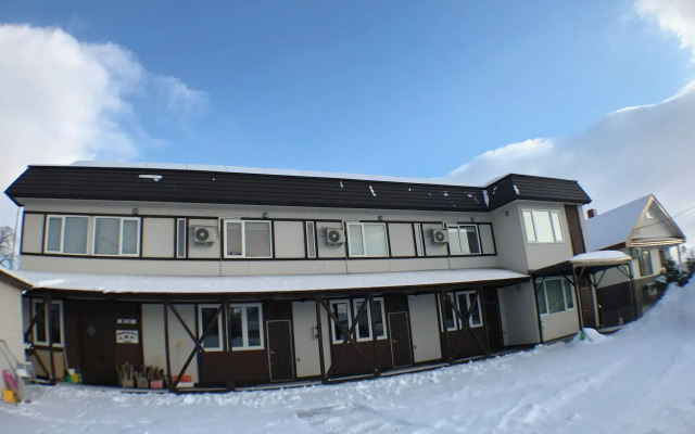 Tsuru Apartments