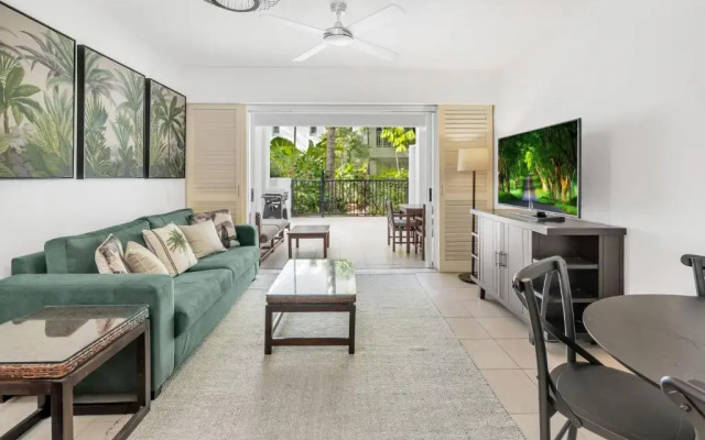 Elysium Private Apartments at The Beach Club