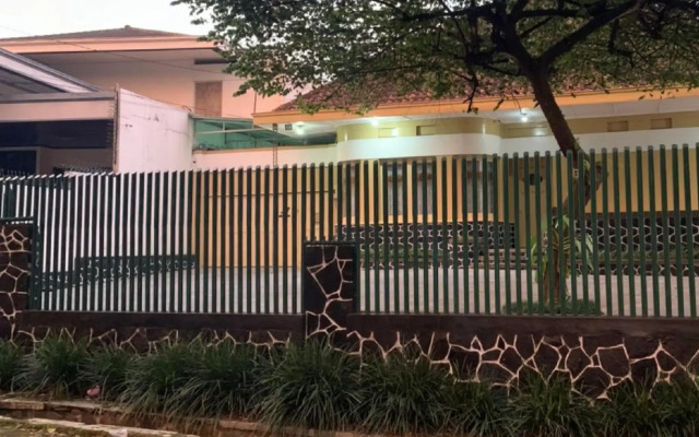 Caraka Hotel Batununggal