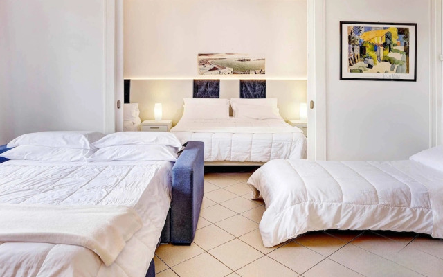 Venice Lion Apartments