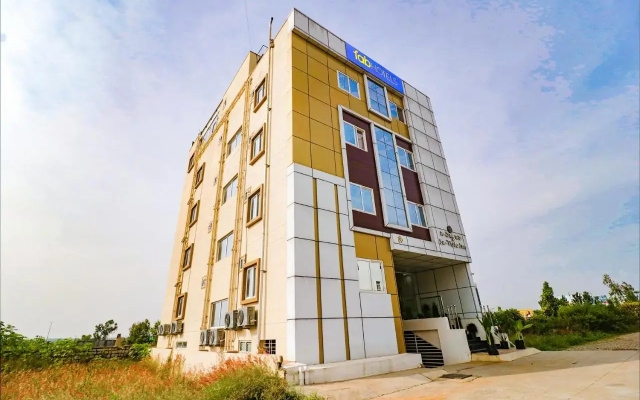 FabHotel Sa-Vista Inn