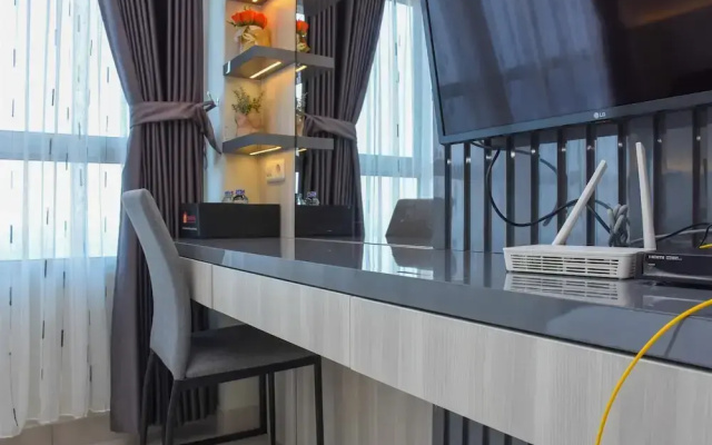 Simple And Comfort Studio At Springlake Summarecon Bekasi Apartment