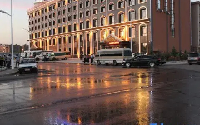 Kaedes Royal Palace International Hotel