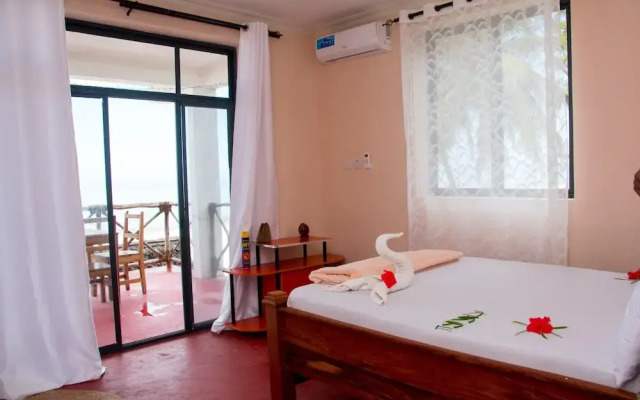 Mambo Villa