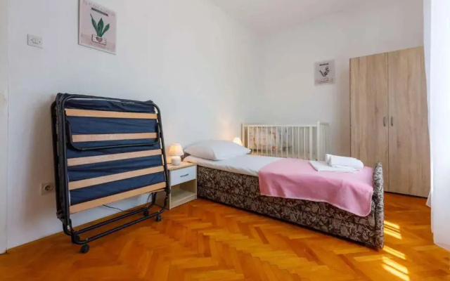 Apartment in Novi Vinodolski 39111