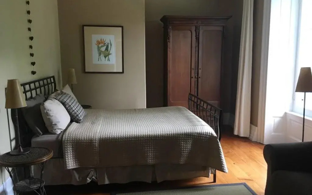 Denaut Mansion Country Inn