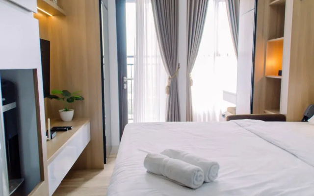 Nice and Fancy Studio at Transpark Bintaro Apartment