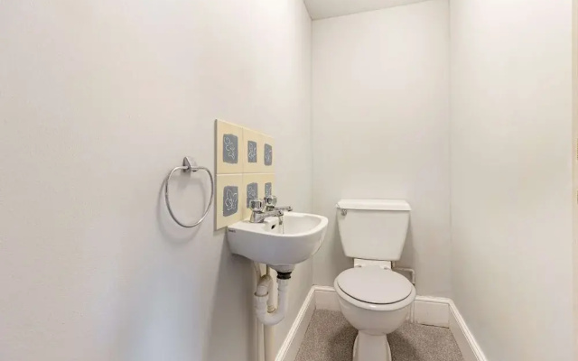 Host Stay Droitwich Road Dwelling