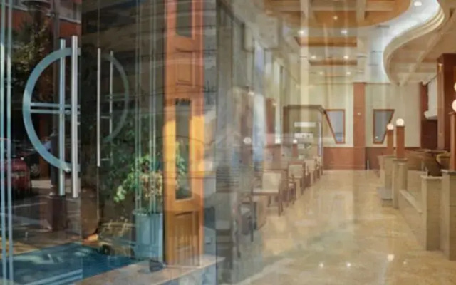 Elpida City Hotel